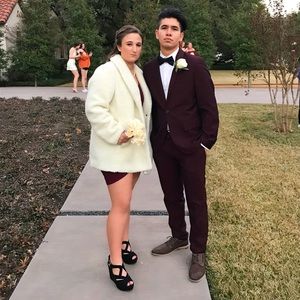 Meet your Posher, Veronica